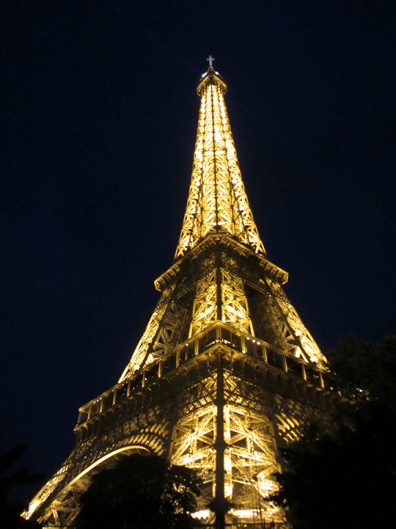 Eiffel_Tower